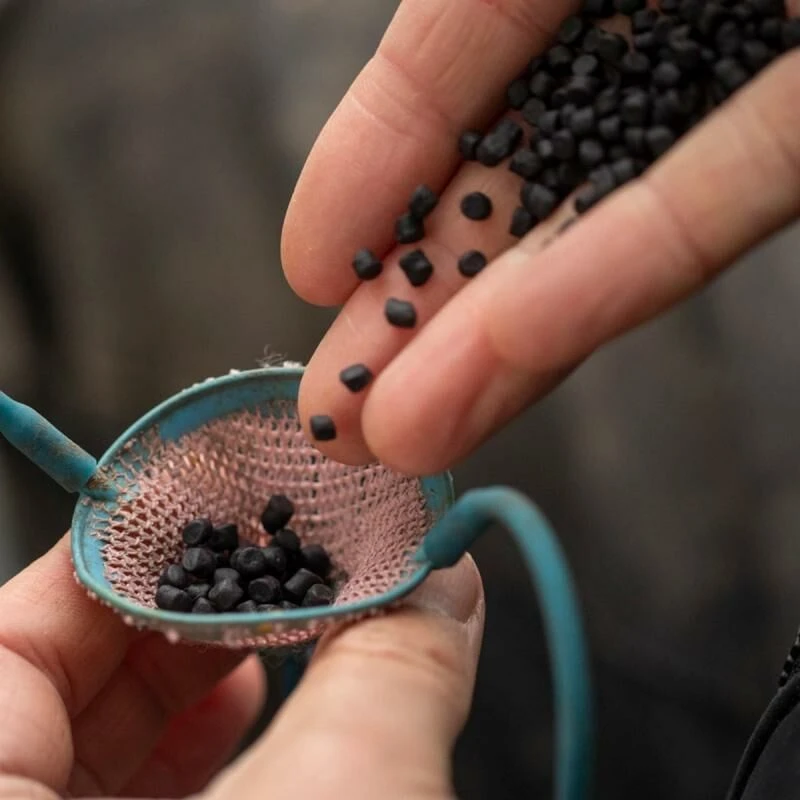 Fjuka 2in1 Micro Pellets Black 7 Fjuka 2in1 Micro Pellets Black - Afbeelding 5